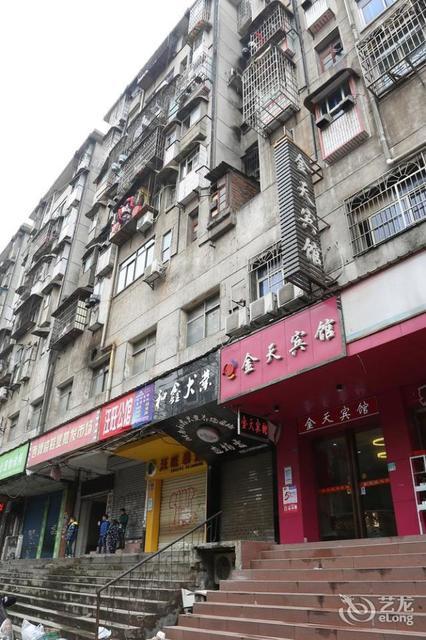 长沙兴汝金城最新房价探秘，巷弄特色小店与房价走势分析
