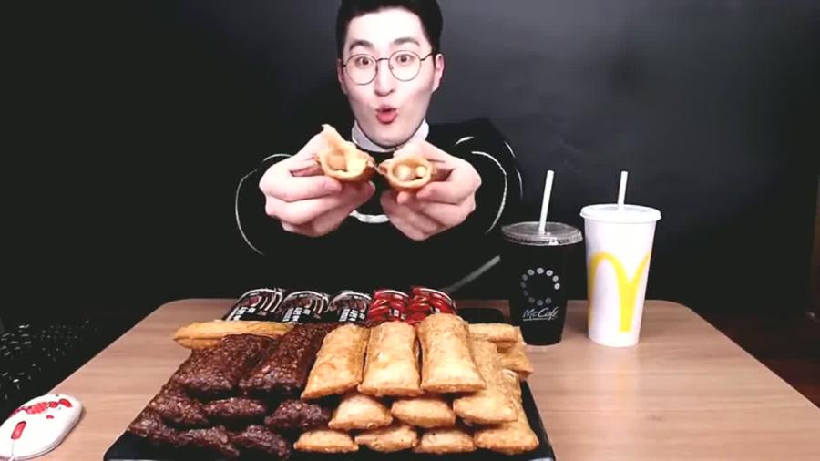 韩国大胃王食欲与意志的较量，见证变化的力量最新视频震撼来袭！